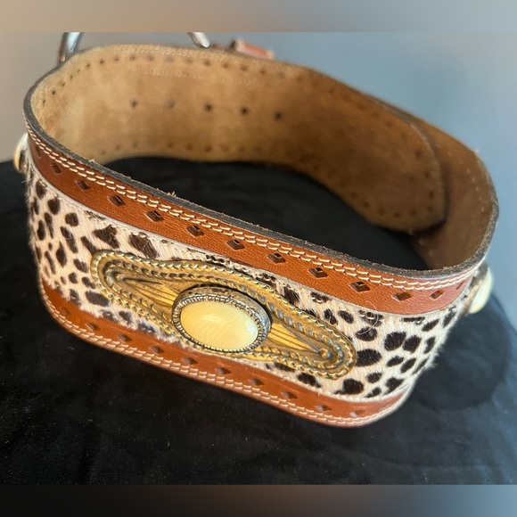 Beautiful Italian Crafted Belt - Picture 4 of 10